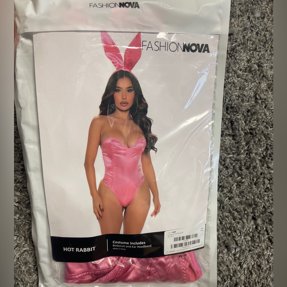 Fashion Nova Hot Rabbit Halloween Costume